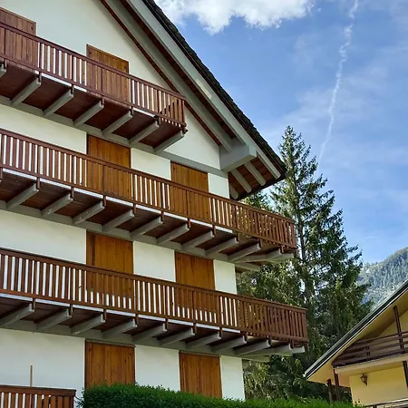 Lägenhet Maison Le Betulle Elegant *